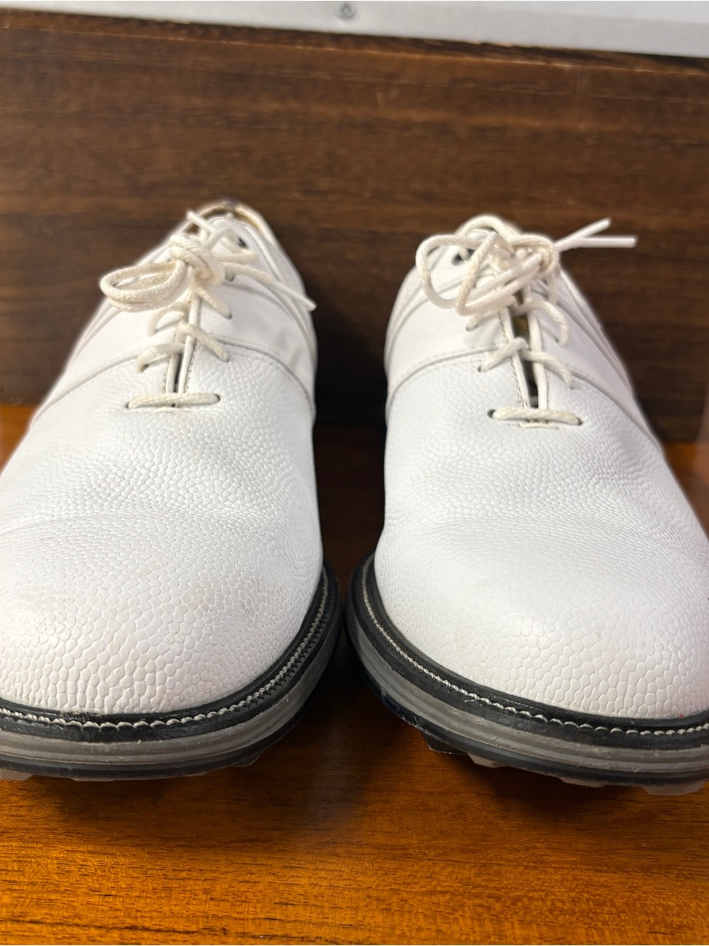 Footjoy DryJoys Premiere Series White Leather Spikeless Golf Shoe Size 10.5 - Picture 2 of 8